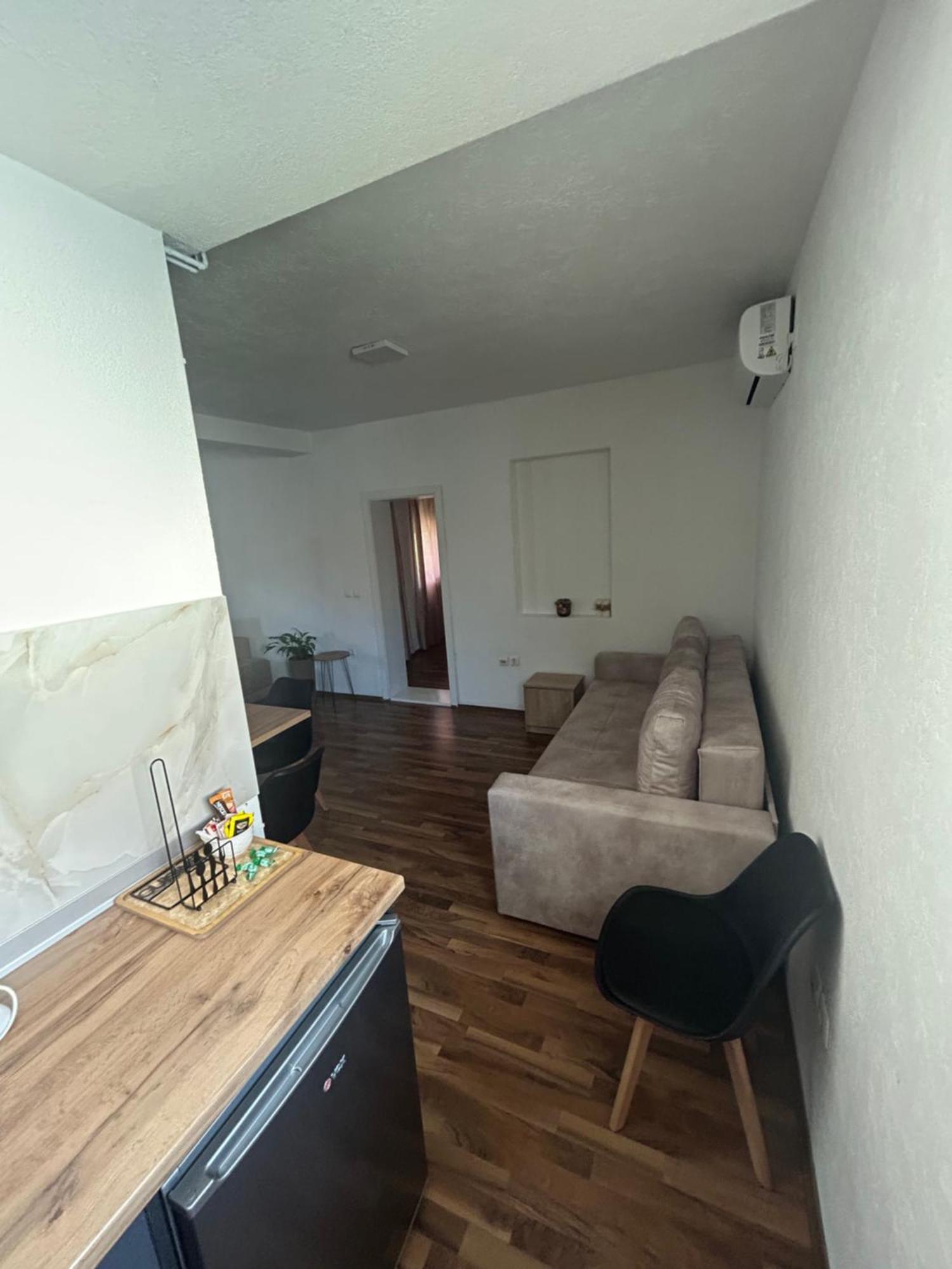 K&M Apartment โอครีด ภายนอก รูปภาพ